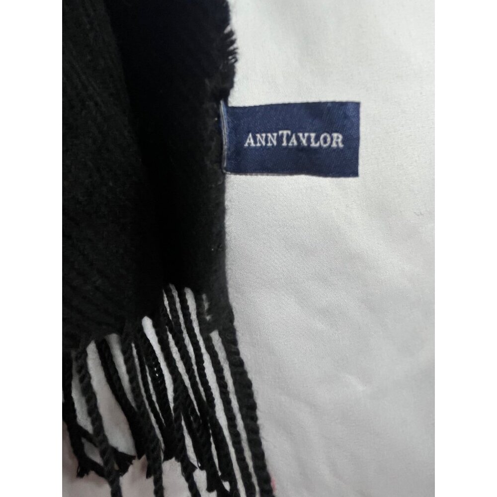 Oversized 85” Made in Italy Cashmere Wool Silk Scarf Black Fringe Wrap Ann taylo - Picture 10 of 11